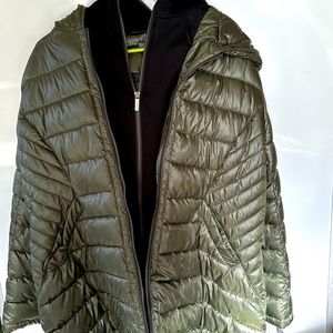 NWT French Connection Water Repellent 2 Hooded Puffer Coat; XL; Loden/Black.